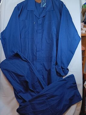 Coveralls Unisex Work Coveralls. Navy Size 2XL NWT
